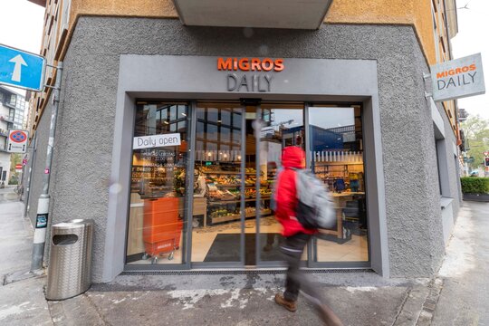 Migros Daily - Schnelle Türen für das neue Konzept "to go"