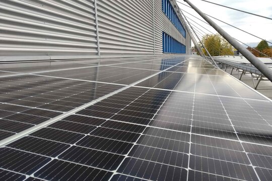 Photovoltaïque sur le site de Fehraltorf