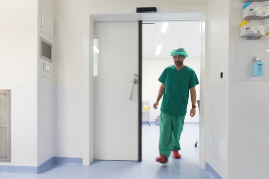 La sécurité d'un hôpital, le confort d'une clinique