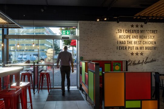 Des portes rapides et fiables pour un restaurant casse-croute - KFC Volketswil