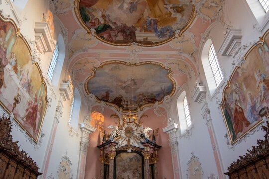 Modernisation d'une porte classé monument historique - l'église de la cathédrale de Arlesheim